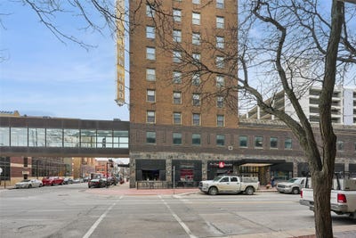 /international/us/400-walnut-street-des-moines-ia-110106955934/