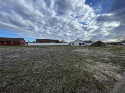 /international/us/lot-6-blk-1-mcdonald-dr-huron-sd-110104634041/