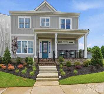 /international/us/19024-newburg-hill-road-davidson-nc-110108629956/