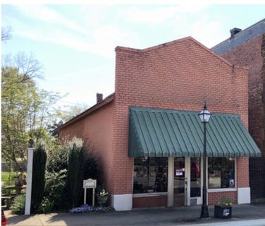 /international/us/104-exchange-street-pendleton-sc-110105794918/