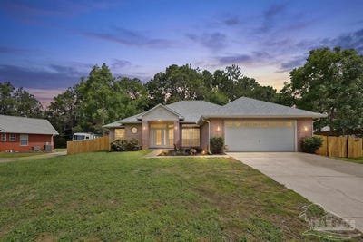 /international/us/6990-jasper-st-navarre-fl-110108617442/