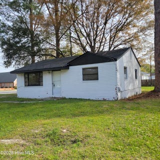 /international/us/200-s-smith-street-burgaw-nc-110106764014/