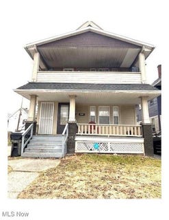 /international/us/13436-13438-hartford-road-east-cleveland-oh-110105288799/