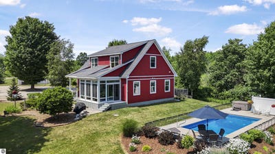 /international/us/1215-eden-hill-beulah-mi-110100976535/