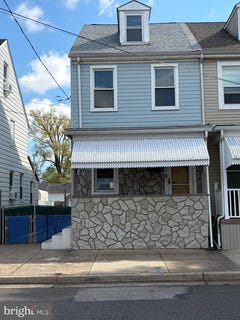 /international/us/323-walnut-street-bristol-pa-110107746323/