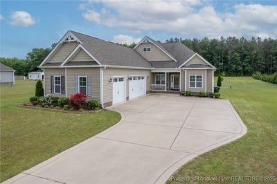 /international/us/8220-rivermist-lane-linden-nc-110099066423/?lang=zh-tw