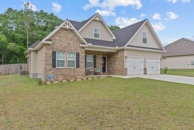 /international/us/84-settlement-rd-dothan-al-110107501624/