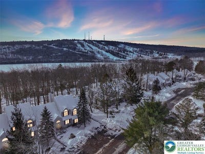 /international/us/102-laurelwoods-drive-kidder-twp-pa-110105779941/