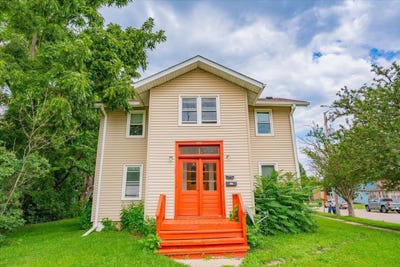 /international/us/171-cherry-street-janesville-wi-110100622712/