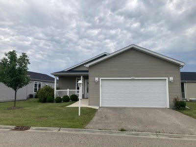 /international/us/1537-colt-lane-grayslake-il-110100054912/