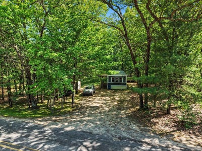 /international/us/8481-vista-drive-newaygo-mi-110110066297/