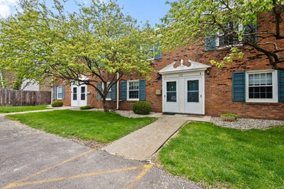 /international/us/707-garland-circle-kalamazoo-mi-110107847122/