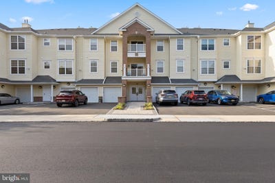 /international/us/2103-n-neville-court-somerset-nj-110100222406/
