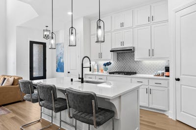 /international/us/8117-legacy-oak-drive-mckinney-tx-110109958671/