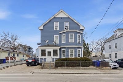 /international/us/85-hendricks-street-central-falls-ri-110106468745/