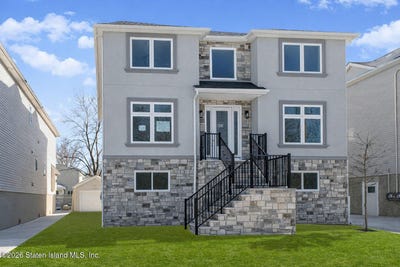 /international/us/435-brighton-street-staten-island-ny-110109027450/