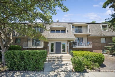 /international/us/244-e-bailey-road-naperville-il-110108544058/