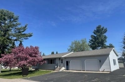 /international/us/912-duchac-st-antigo-wi-110106982033/