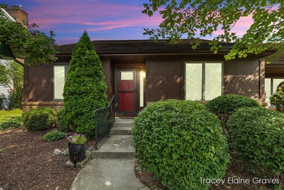 /international/us/6305-greenway-drive-se-grand-rapids-mi-110100777886/