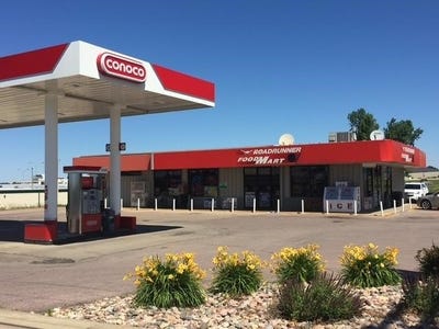/international/us/300-w-23rd-st-yankton-sd-110106944915/