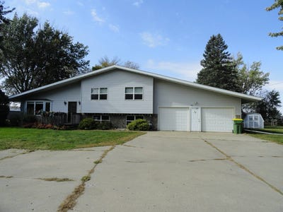 /international/us/1120-8th-ave-sw-pipestone-mn-110103752117/