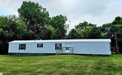 /international/us/5955-n-pendell-road-elwell-mi-110100882929/