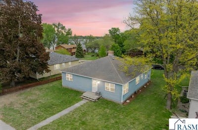 /international/us/48-cottage-street-fairmont-mn-110108078026/