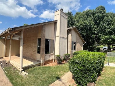 /international/us/9648-hefner-village-boulevard-oklahoma-city-ok-110100098477/