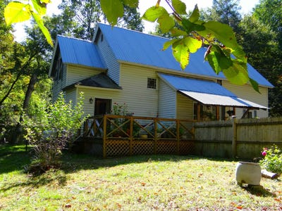 /international/us/123-hillcrest-terrace-hartford-vt-110119992527/