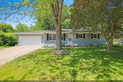 /international/us/89-hillock-court-appleton-wi-110108477684/