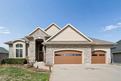 /international/us/604-majestic-oak-ridge-solon-ia-110107153865/