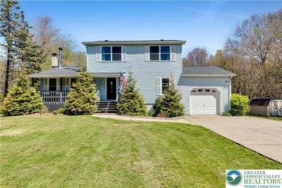 /international/us/97-autumn-lane-penn-forest-twp-pa-110108335381/