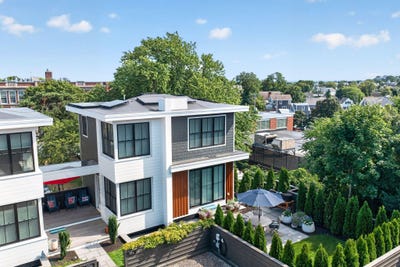 /international/us/18-winslow-street-provincetown-ma-110120550724/