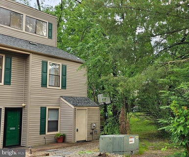 /international/us/1009-bromley-estates-pine-hill-nj-110108663343/