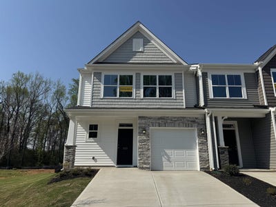 /international/us/209-spartina-court-spartanburg-sc-110101681778/