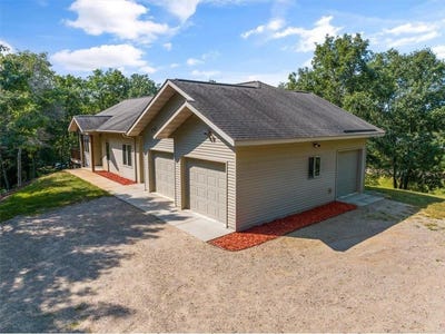/international/us/11423-fawn-lake-road-breezy-point-mn-110106669686/