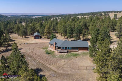 /international/us/216-r-ranch-rd-moorcroft-wy-110119704177/