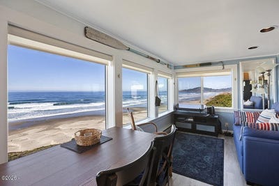 /international/us/757-nw-coast-street-newport-or-110120587378/