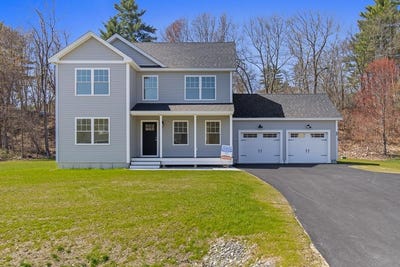 /international/us/28-pebble-court-barrington-nh-110104533618/