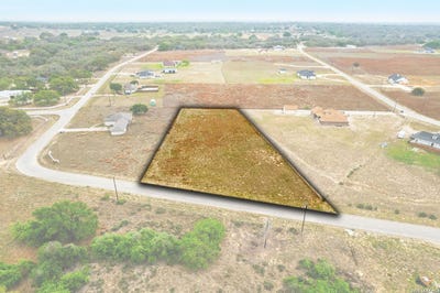 /international/us/215-mustang-ridge-natalia-tx-110107080302/