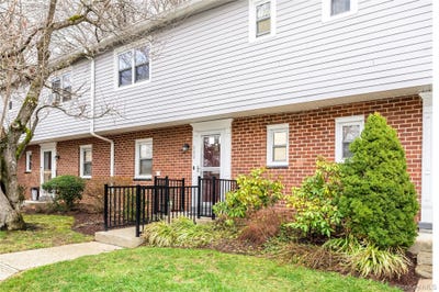 /international/us/155-charter-circle-ossining-ny-110106364233/