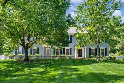 /international/us/3104-s-victoria-lane-blue-springs-mo-110107894526/