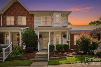 /international/us/612-stone-village-drive-fort-mill-sc-110108908383/