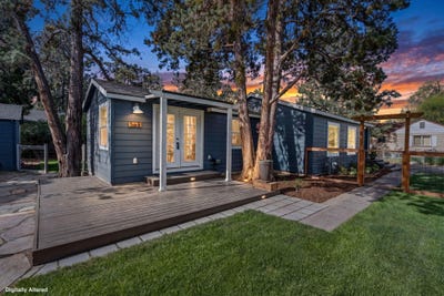 /international/us/565-se-woodland-boulevard-bend-or-110108258958/