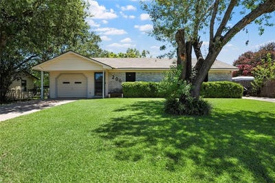 /international/us/206-w-foster-drive-robinson-tx-110101164553/