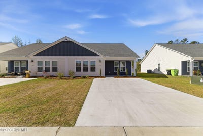/international/us/700-discovery-cove-newport-nc-110107157497/