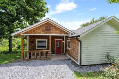 /international/us/111-altamahaw-avenue-black-mountain-nc-110100314809/?lang=zh-cn