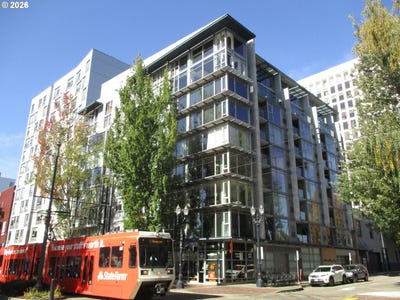 /international/us/533-ne-holladay-st-portland-or-110106840865/