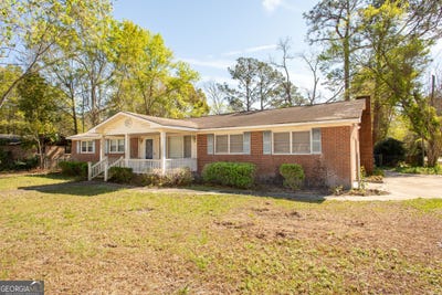 /international/us/902-stanton-avenue-waycross-ga-110106539623/