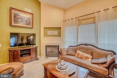 /international/us/200-beech-boulevard-warminster-pa-110101455708/